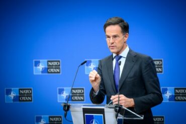 Rutte 1224 Nato 696x464 (1)