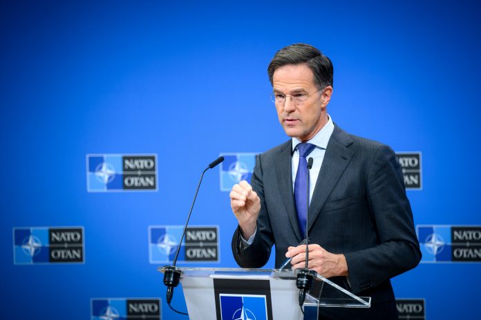pershkallezimi-i-konfliktit-ne-lindjen-e-mesme-rutte-ngushtica-e-hormuzit-duhet-te-rihapet