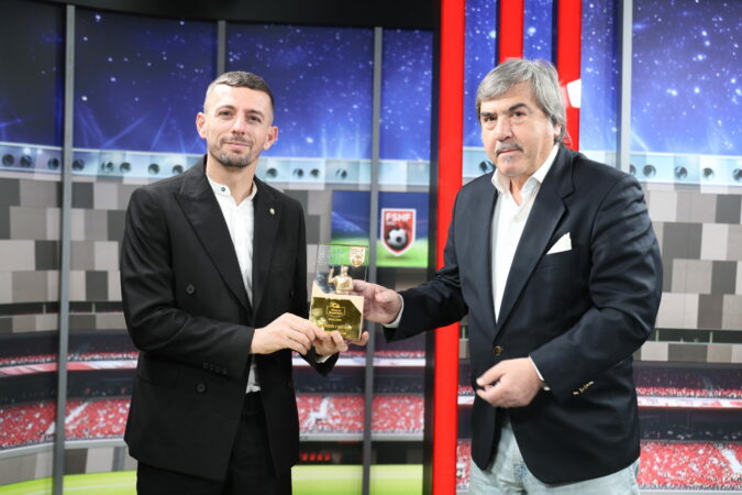 Trajneri Muajit Shkurt 2026 Oltjon Kernaja Scaled