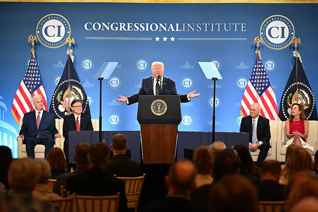 trump-sinjalizon-se-lufta-me-iranin-mund-te-perfundoje-se-shpejti-edhe-pse-ai-zotohet-te-mos-dorezohet