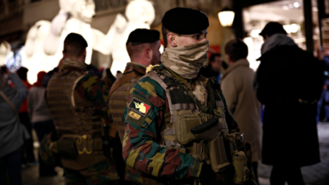 Ushtarë Në Rrugët