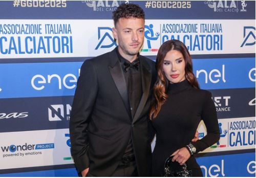 bashke-prej-me-shume-se-nje-viti-amir-rrahmani-nis-bashkejetesen-me-modelen-kosovare-detajet-e-lidhjes-se-re-te-futbollistit