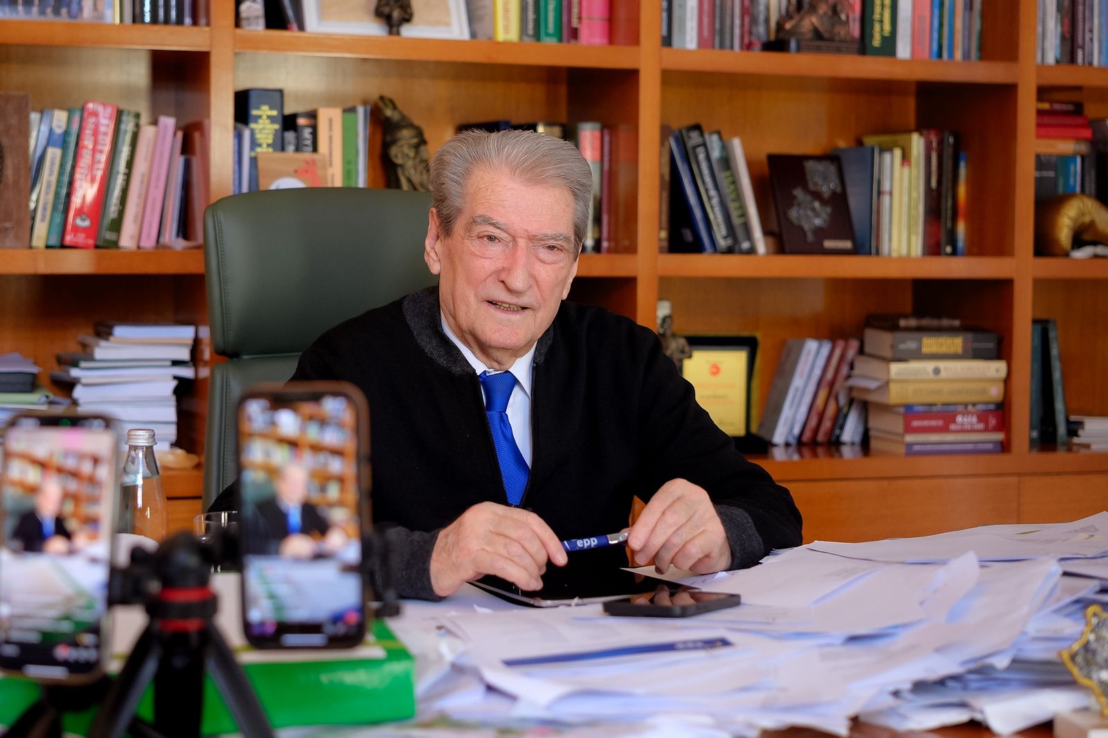  Nastradini po na mashtron   Berisha  Do të rrisim pagat dhe pensionet  Patronazhimin do ta shpallim krim shtetëror 