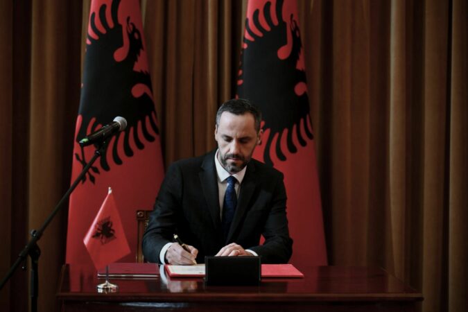 Adb0ea27 450b 4875 Ba75 E9d491e93617