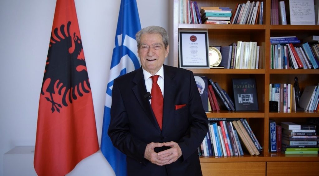 VIDEO   Votoni për Anila Skejan  kandidate e Partisë Konservatore dhe përfaqësuese e komunitetit shqiptar   mesazhi i Berishës   