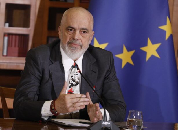 Edi Rama Konference Per Mediat 4