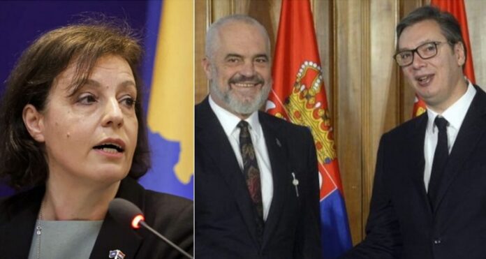  Qytetarët e Kosovës s kanë për ta falur   Gërvalla kritikon Ramën për editorialin me Vuçiç  S ka rrugë drejt Serb   