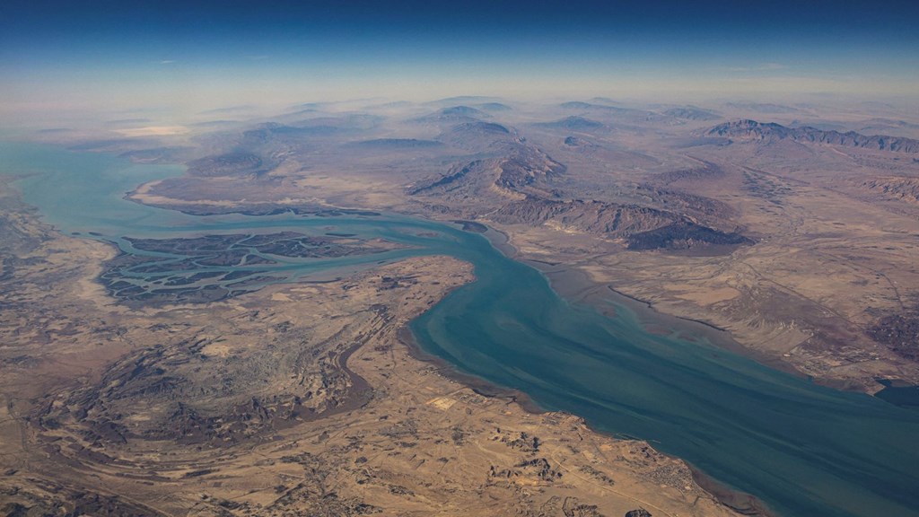  Arterie kyçe për transportin e energjisë dhe mallrave   Kina i kërkon Iranit hapjen e Ngushticës së Hormuzit