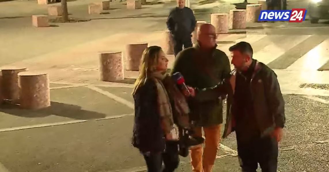 Tirana sot i takon qytetarëve   Vokshi nga protesta e opozitës  Do të jemi kudo 