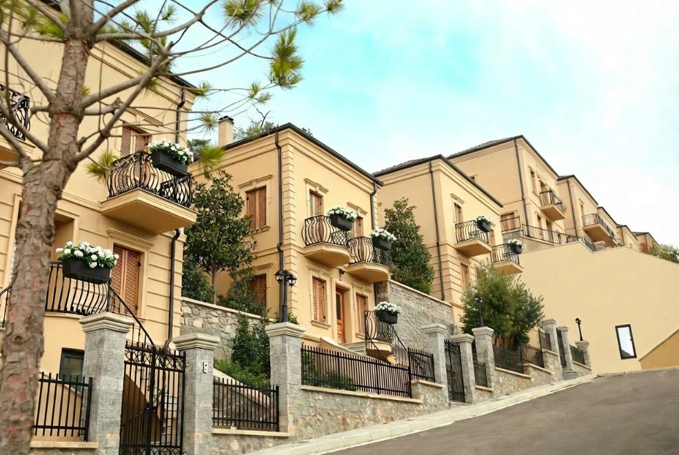 Belvedere Korça  rezidenca e vetme malore në Shqipëri