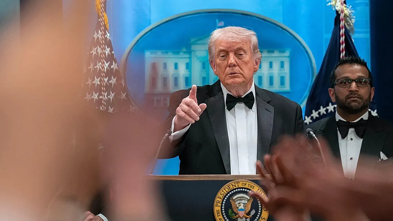 ngrirje-ne-diskutimet-me-teheranin-trump-bisedime-me-zyrtaret-e-larte-te-sigurise-per-te-diskutuar-hapat-e-radhes