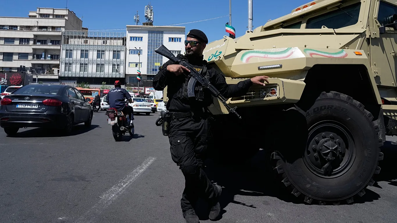 raporti-alarmant-i-okb-teherani-ka-ekzekutuar-21-persona-dhe-arrestuar-mijera-prej-fillimit-te-luftes