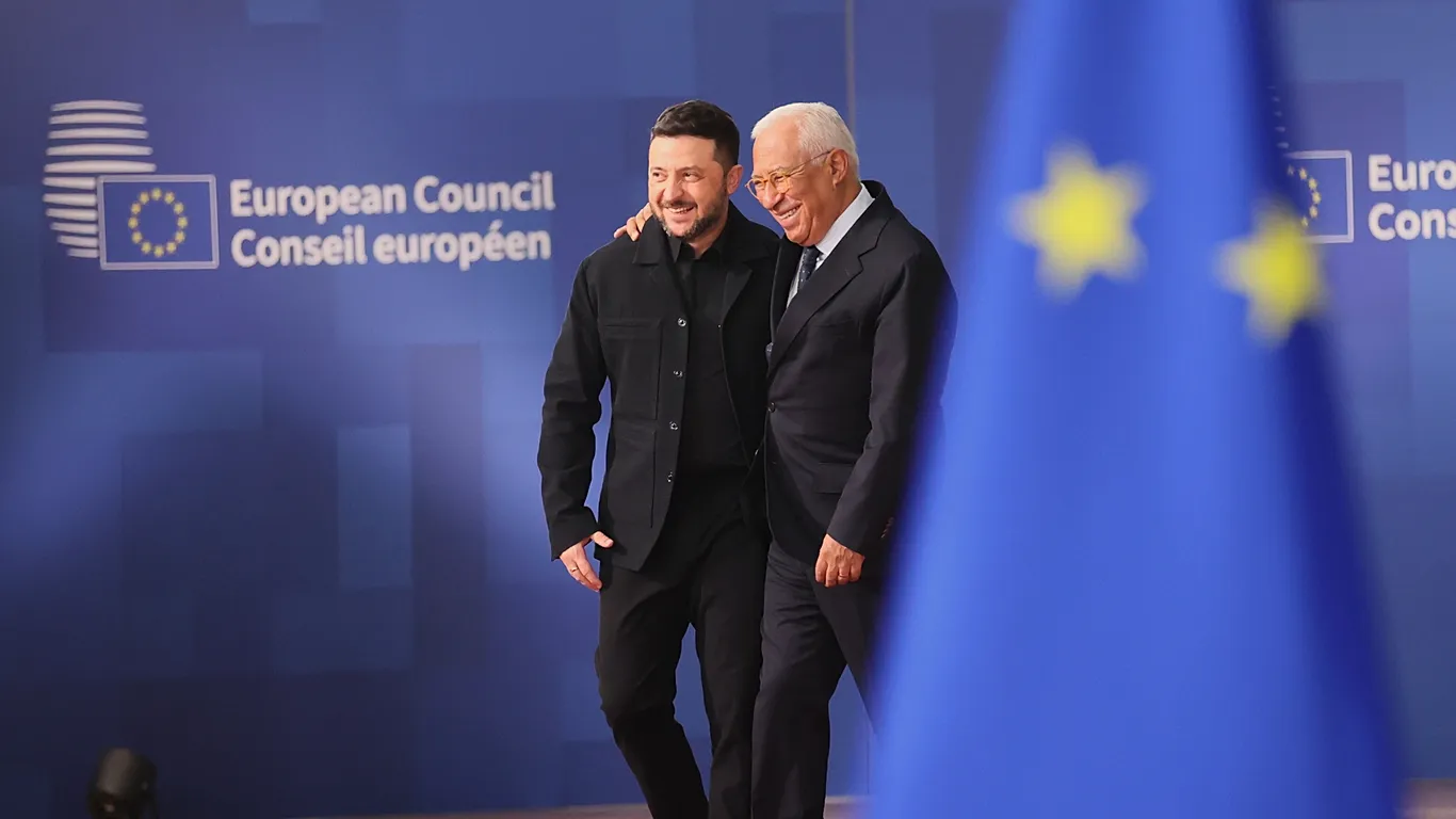 Hungaria heq dorë nga vetoja/ BE nis procedurën për zhbllokimin e 90 mld eurove për Ukrainën dhe sanksionet e reja kundër Rusisë