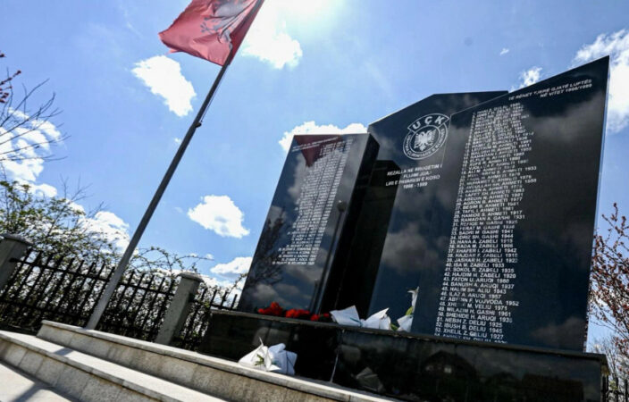 35fa176e A26c 4369 B006 79784117b551