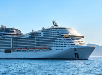 370144 Shutterstock 2355607061 F