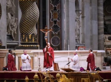 375257 Vatican Pope Good Friday F