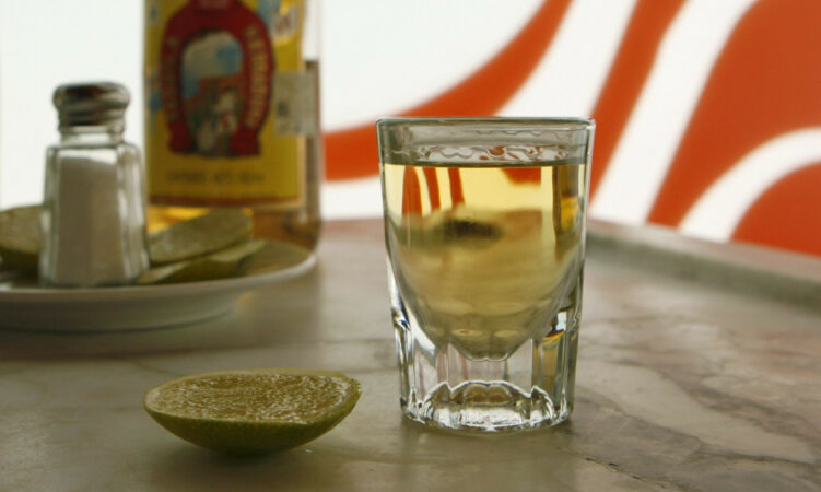 59e3233d Sfinaki Tekila