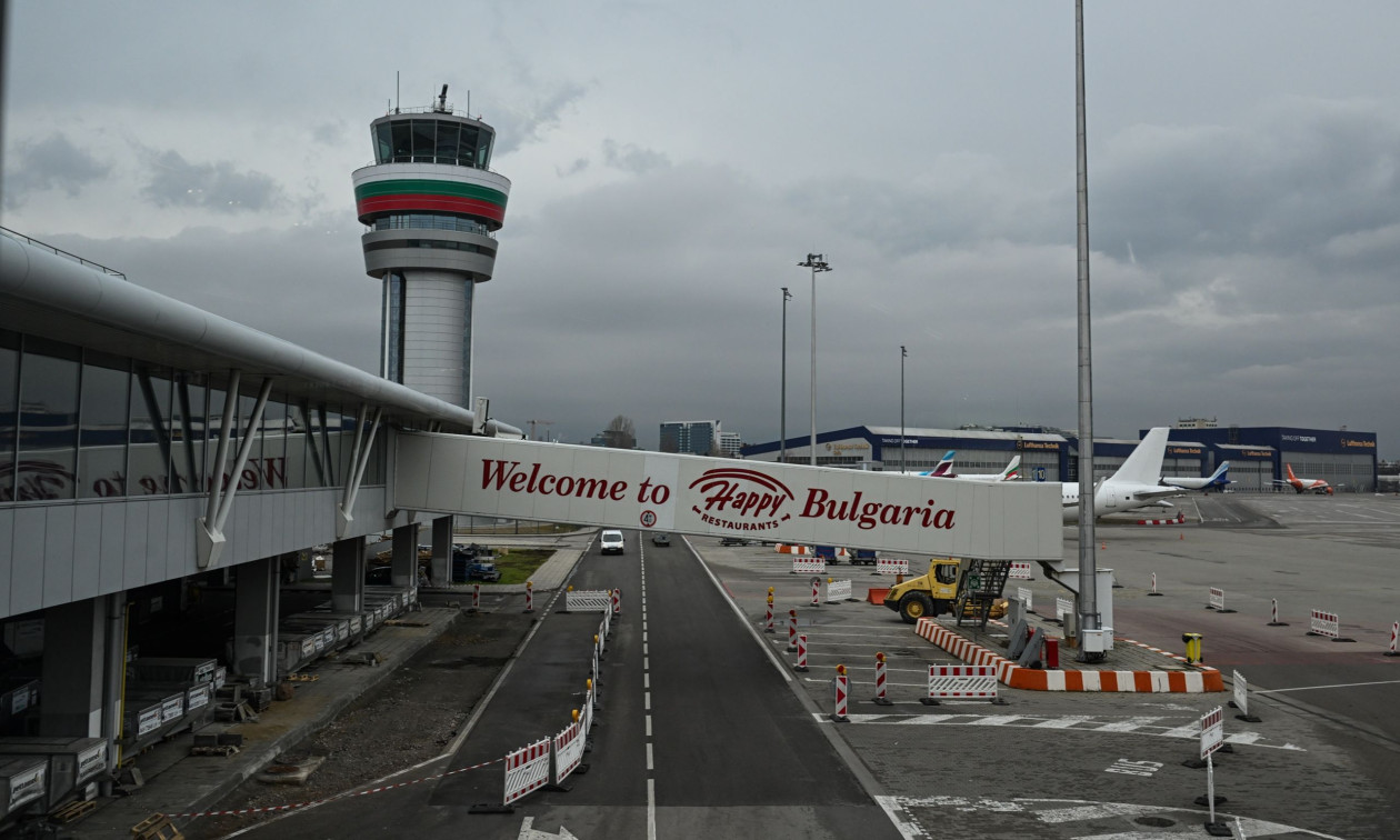 Bullgaria: Nuk jemi në luftë/ Teherani proteston kundër avionëve amerikanë mbi Sofje