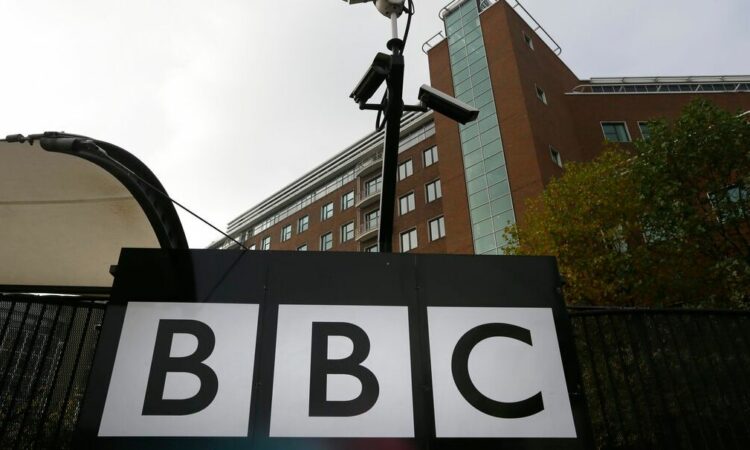 Bbc Do Të Shkurtojë