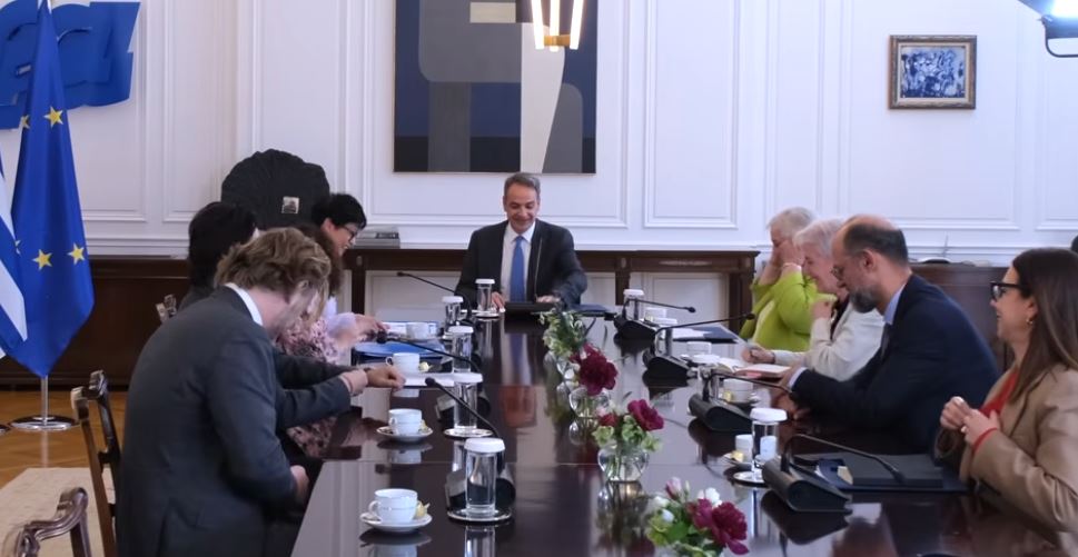 Integrimi i Shqipërisë në dorë të Greqisë  Marta Kos Mitsotakis  Presim sugjerimet tuaja për 