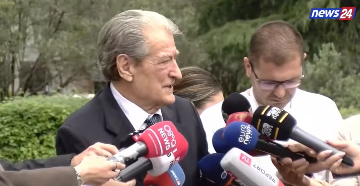  Mund të kishim humbje jetësh   Zjarri në godinën pranë QSUT  Berisha  Rama Veliaj shkaktuan betonizimin e Tiranës   