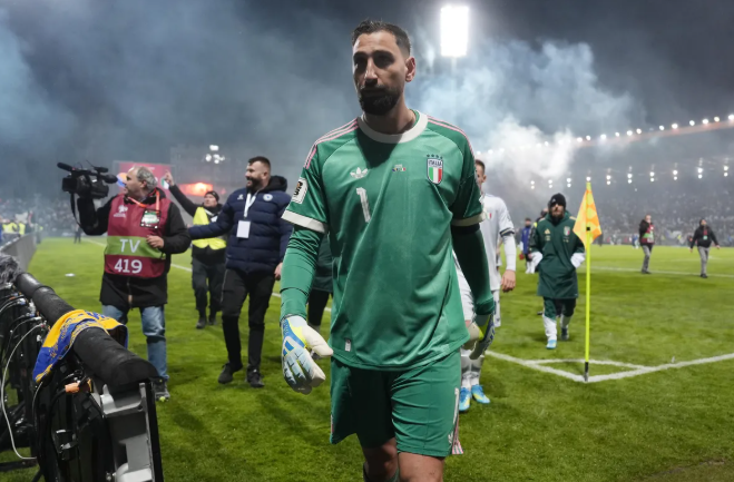  Nuk kam fjalë  mbrëmë kam qarë   Donnarumma pas turpërimit të Italisë  Të gjejmë guximin për të kthyer faqe