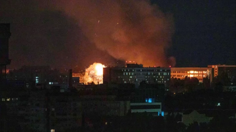 Dy Të Vdekur Në Kiev