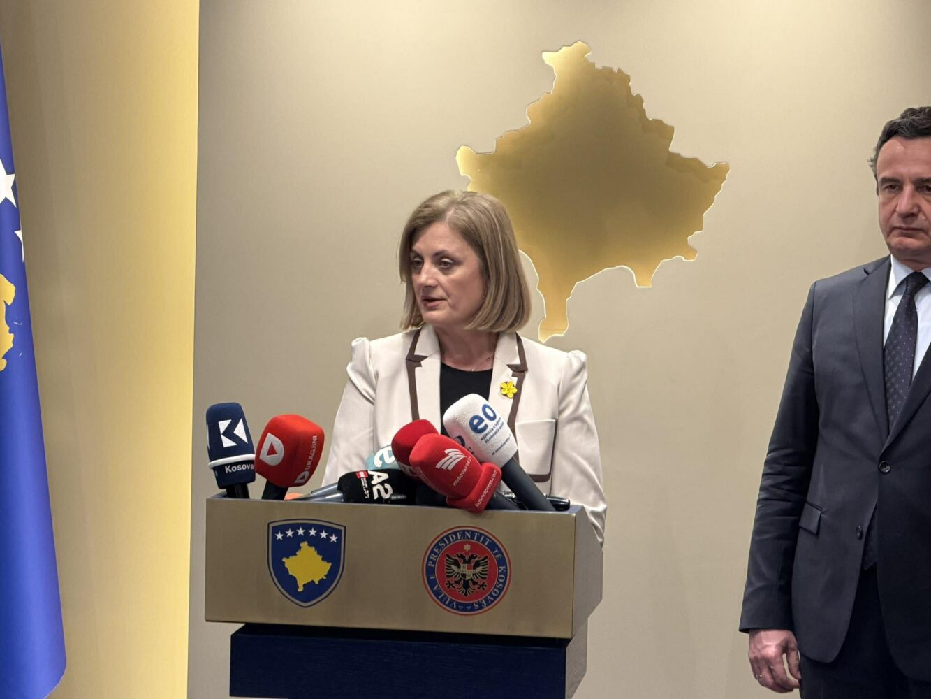 Feride Rushiti  Pranova kandidaturën për të ndihmuar vendin dhe për të kaluar ngërçin politik