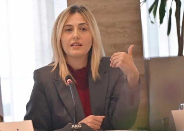 Ina Zhupa Sarande Turizmi