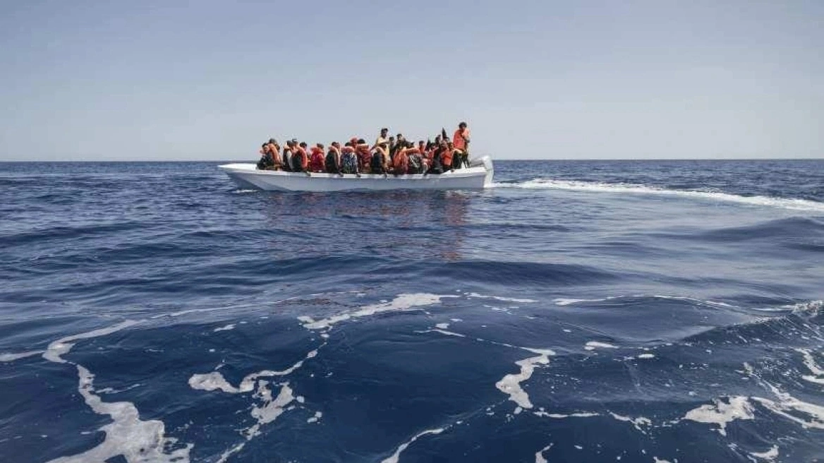 Tragjedi në Lampedusa  19 emigrantë humbin jetën  58 shpëtohen