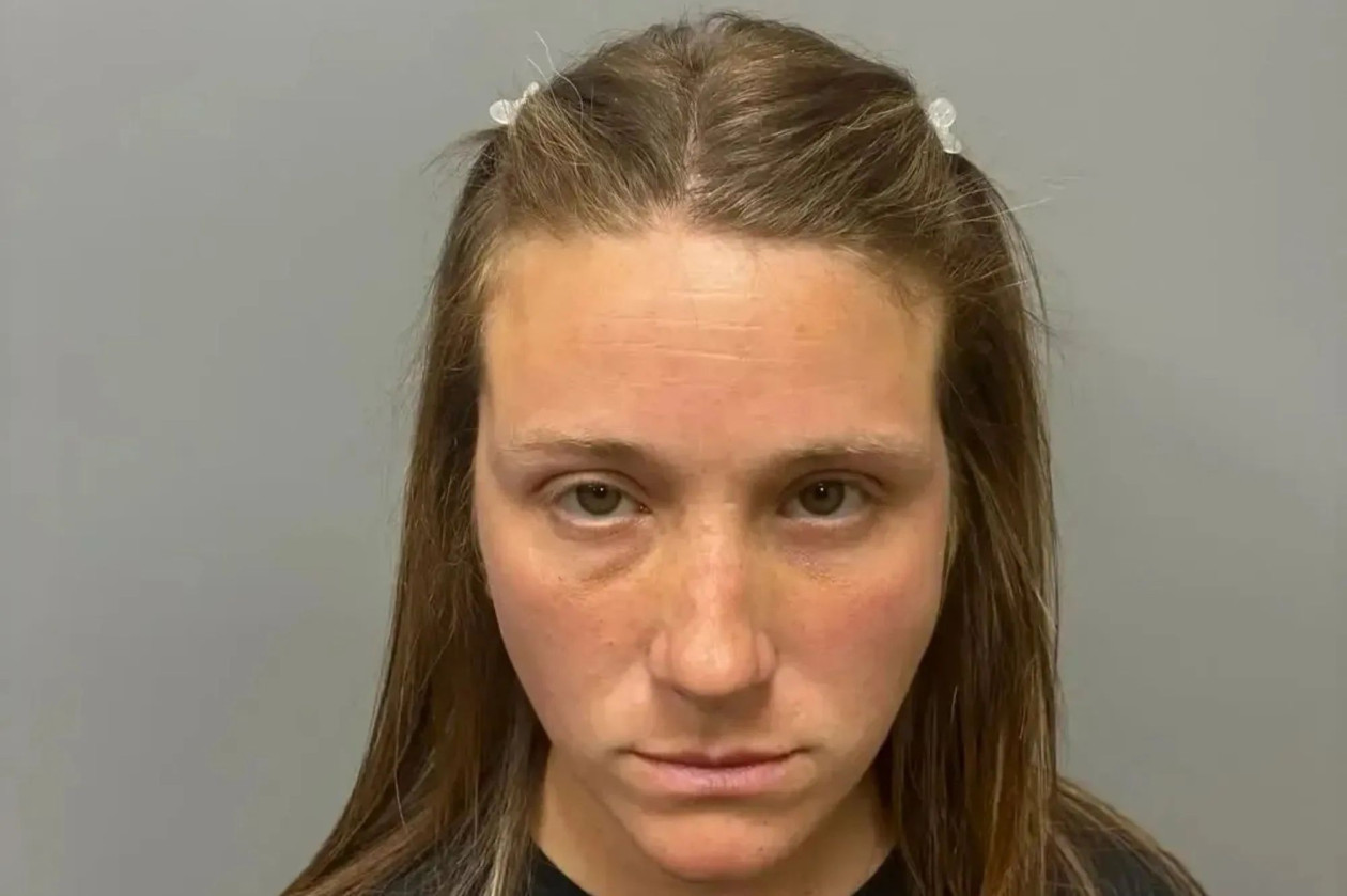 SHBA  mësuesja e shkollës fillore përballet me 25 akuza për përdhunim dhe abuzim ndaj nxënësve 10 vjeçarë