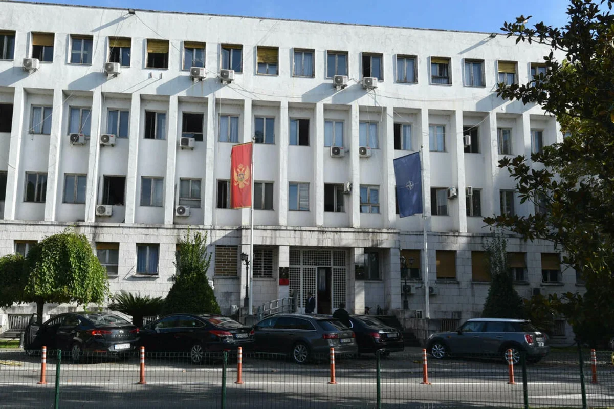 Ministria e Jashtme e Malit të Zi  Liria e lundrimit në Ngushticën e Hormuzit duhet të jetë përparësi