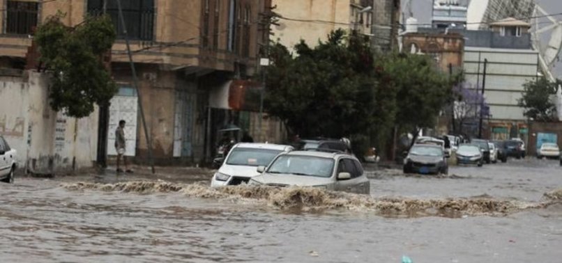 Përmbytjet vrasin 24 persona dhe prekin mbi 31 000 familje në Jemenin jugperëndimor