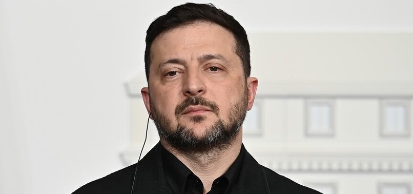 Presidenti Zelensky  Ukraina do të fillojë eksportin e armëve