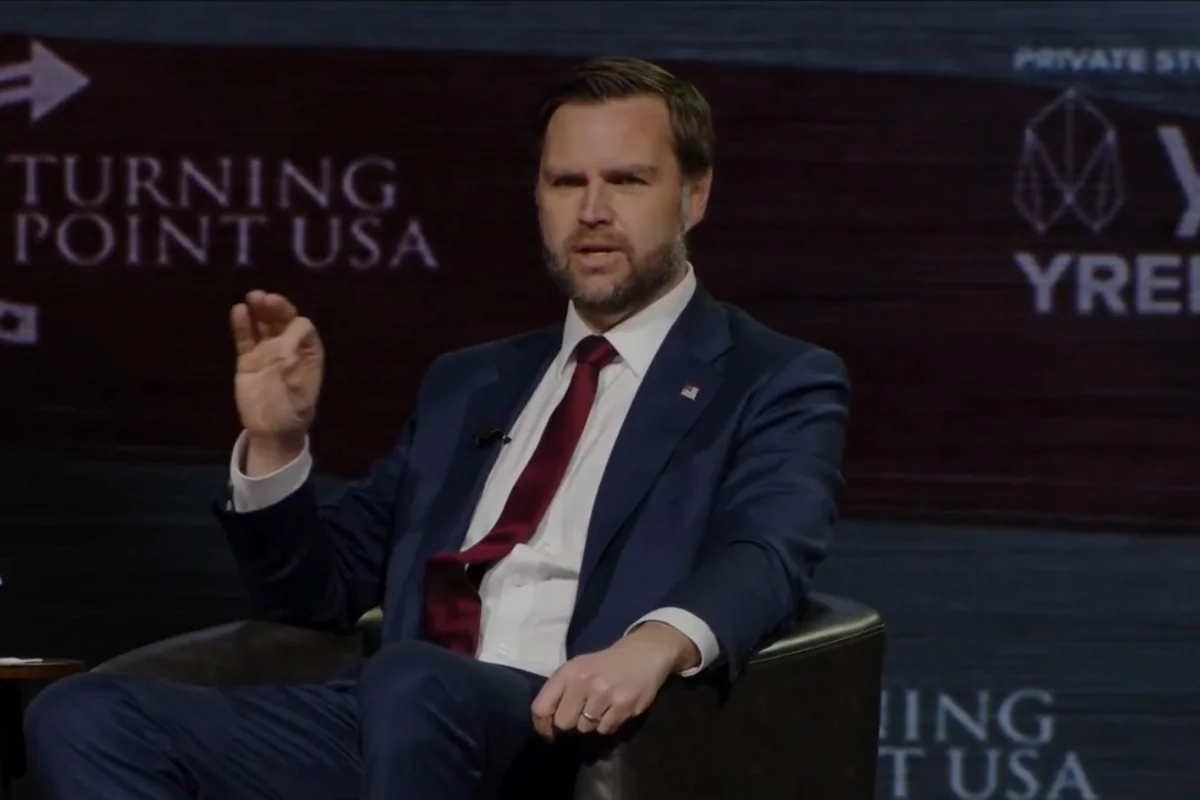 Vance  SHBA të i ofrojnë Iranit integrimin në ekonominë botërore në këmbim të heqjes dorë nga armët bërthamore