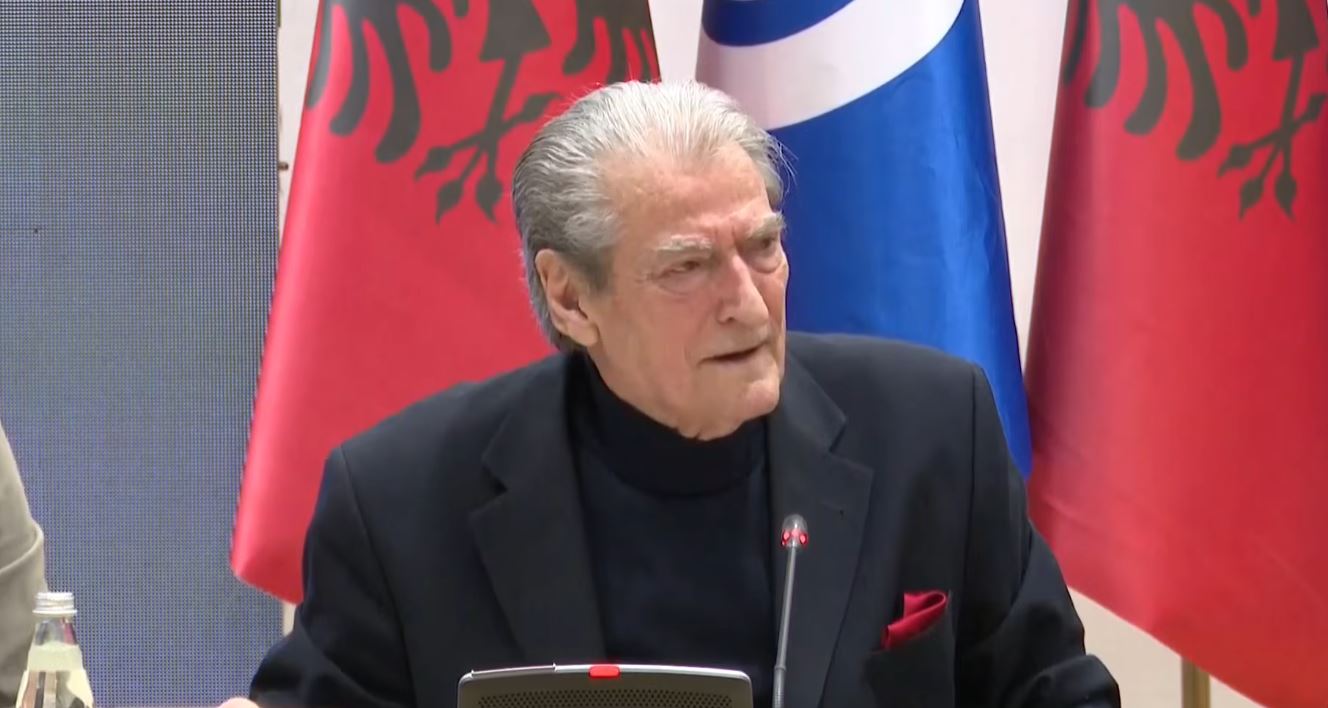   I shkëlqyeri  Rama thotë se shqiptarët kanë kulturë pengmarrjen   Berisha  S janë iranianët që hakëruan  por sur   