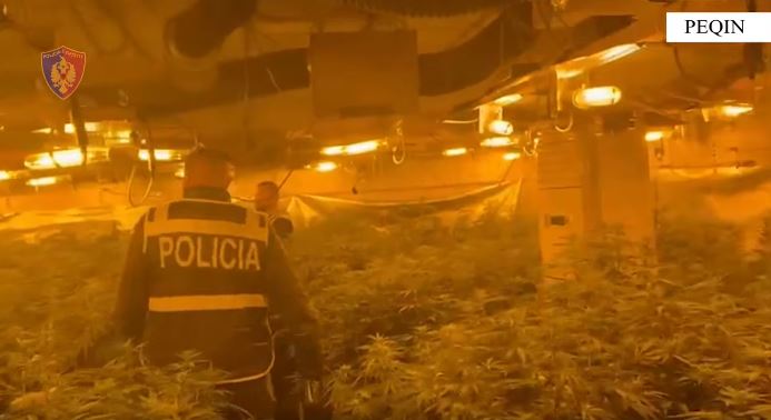 Shtepi Bari Ne Peqin