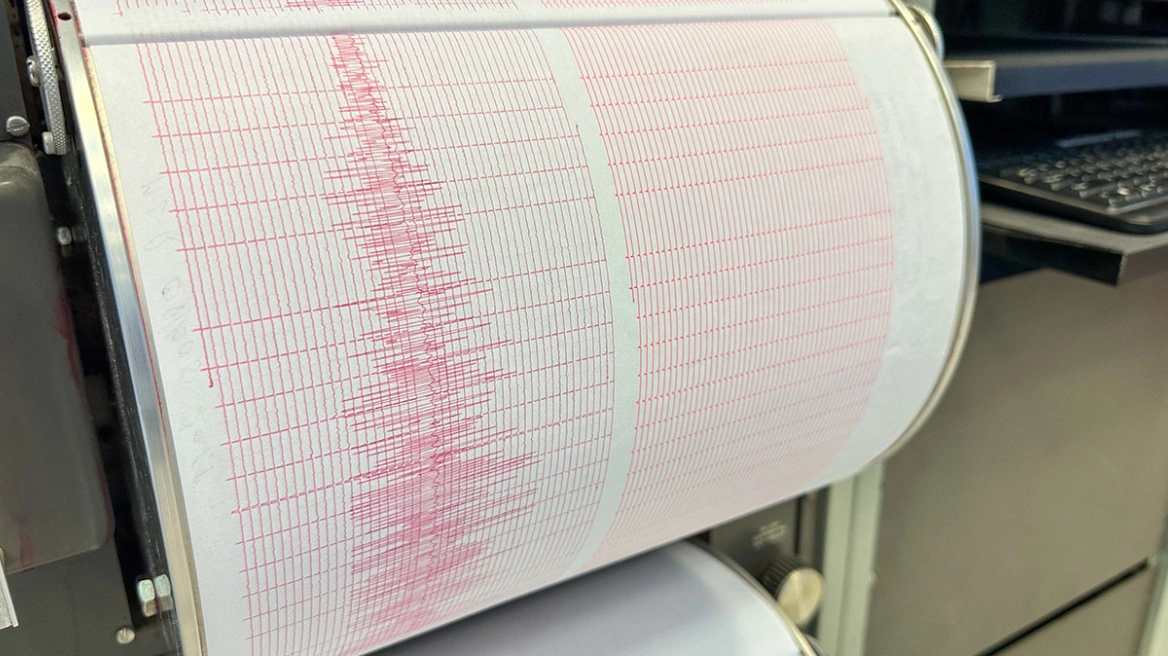 Tërmet me magnitudë 7 4 godet Indonezinë  lëshohet paralajmërim për cunami
