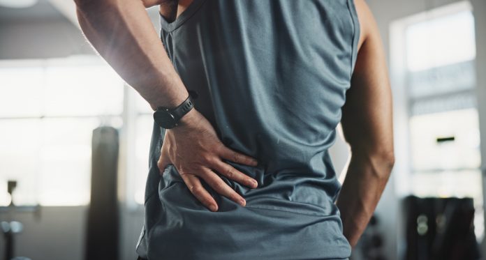 Studimi  Zbulohet lidhja mes dhimbjes së shpinës dhe ndjeshmërisë ndaj zhurmave të forta