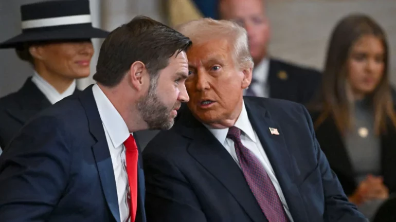 Vance Drejt Vatikanit