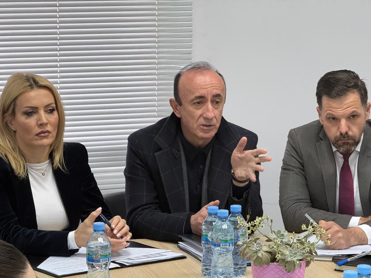 Inspektime në Shkodër për sigurinë ushqimore  Dashnor Sula  AKU do të zbatojë vetëm një standard  harmonizimin me praktikat e    