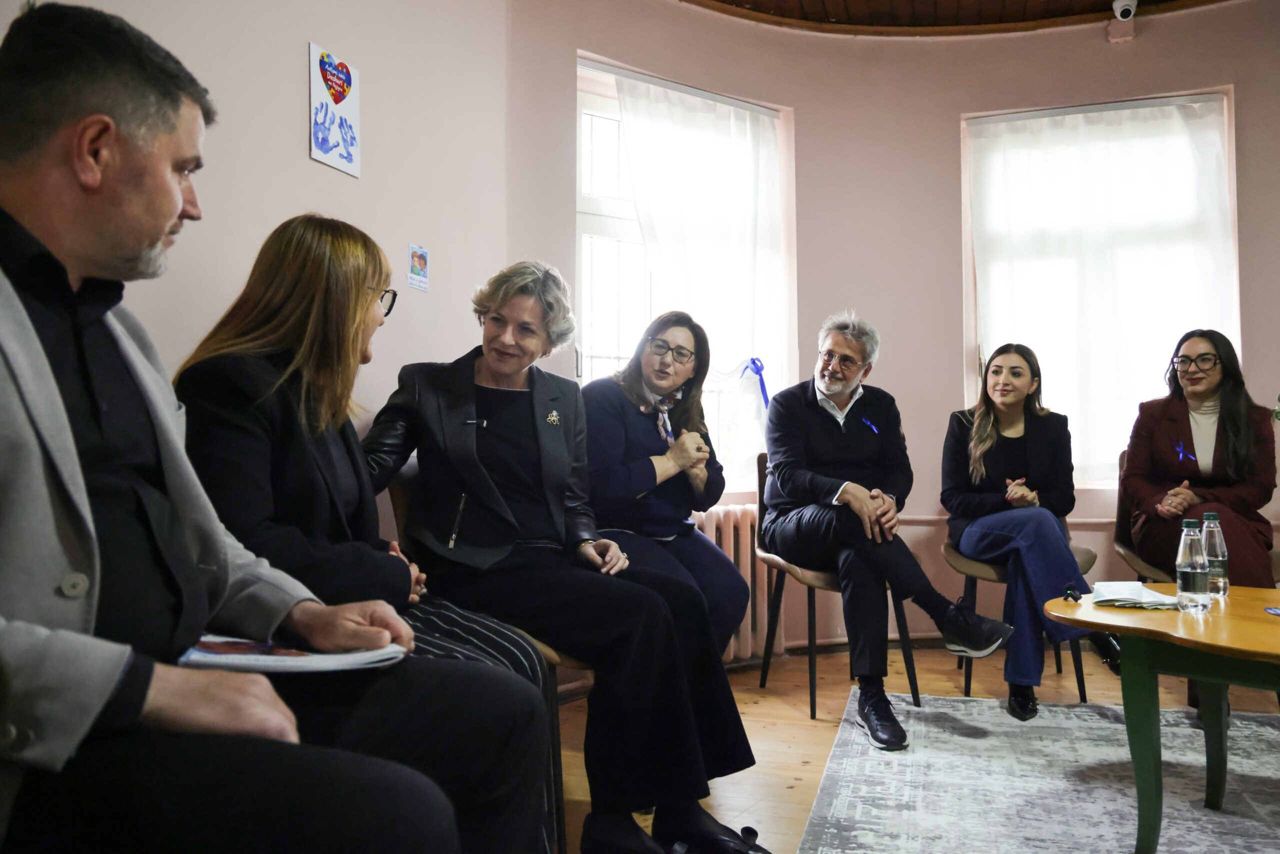 Ligji për Kujdesin Alternativ  Sala nga Shkodra  Çdo fëmijë ka të drejtë të rritet në familje