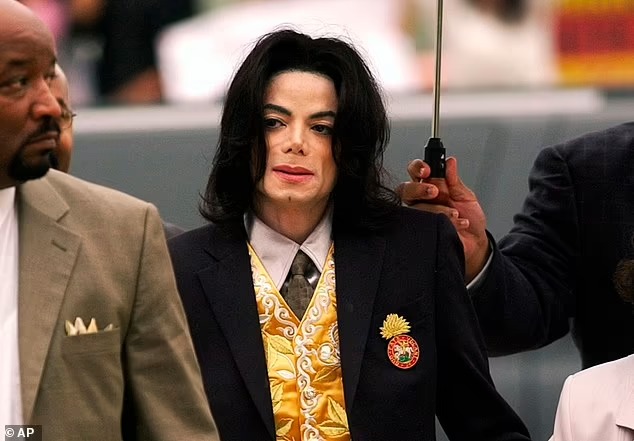 Akuza të reja kundër Michael Jackson  Ai drogoi  përdhunoi dhe abuzoi seksualisht me fëmijë 7 8 vjeç