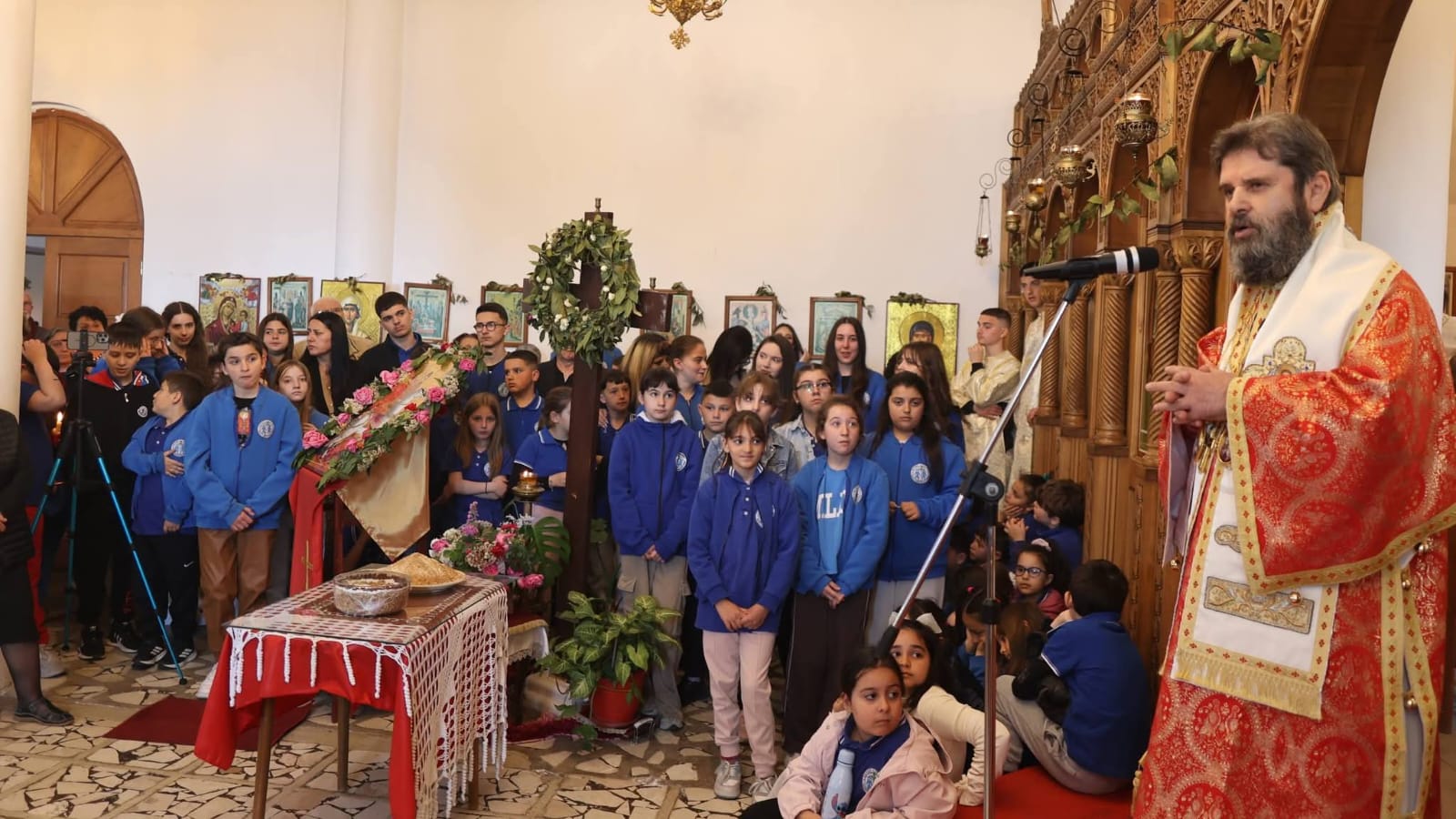 Kremtim madhështor në nder të Shën Gjergjit në Durrës, Kryepiskopi Joan: Figura e tij, dëshmi e  gjallë e besimit të krishterë