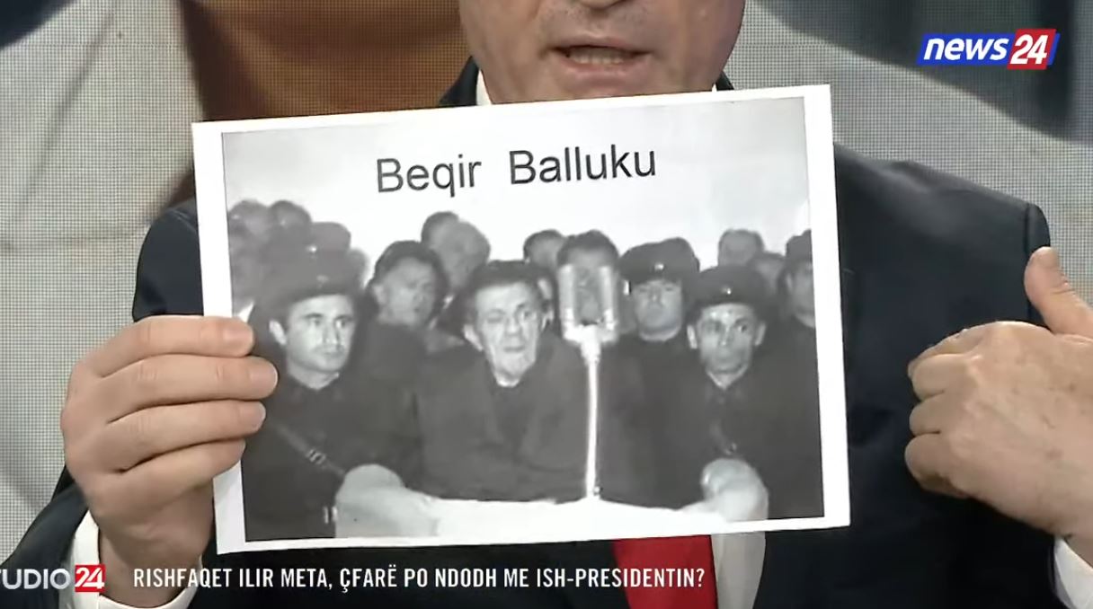 Çfarë po ndodh me ish presidentin    Beqir Balluku ka pasur kafaz    Kujtim Cakrani për gjyqin e Metës  E krahasuan me një ter   