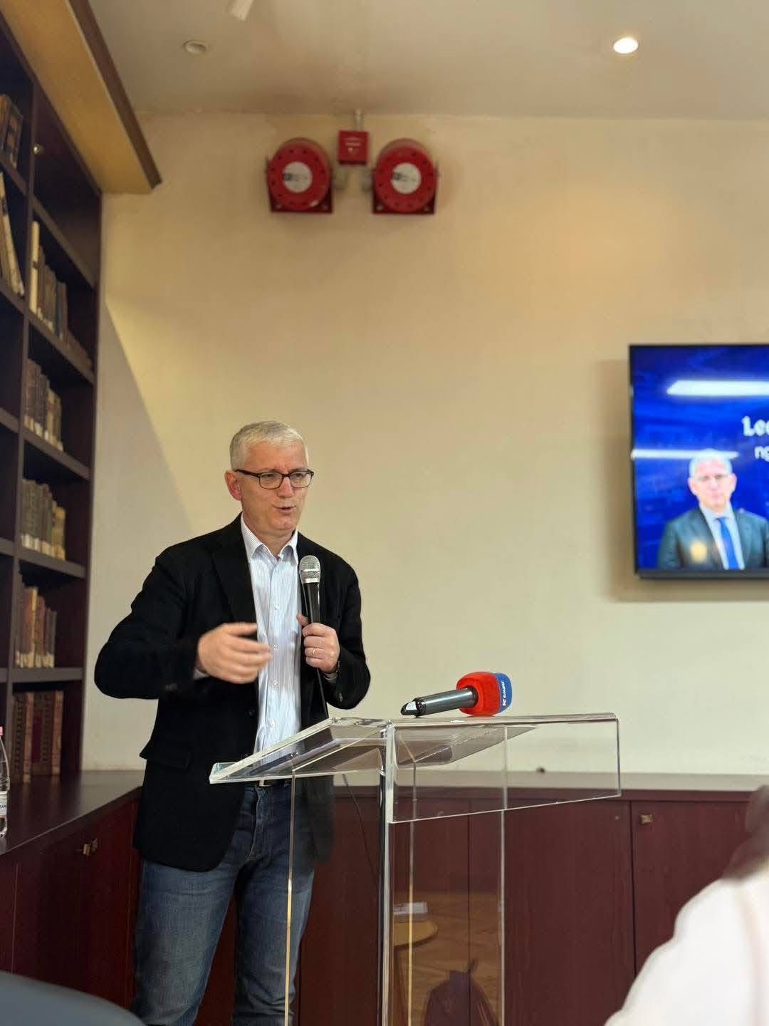 “Lectio magistralis”/ Ardian Ndreca: E bukura, mes së mirës e rregullit