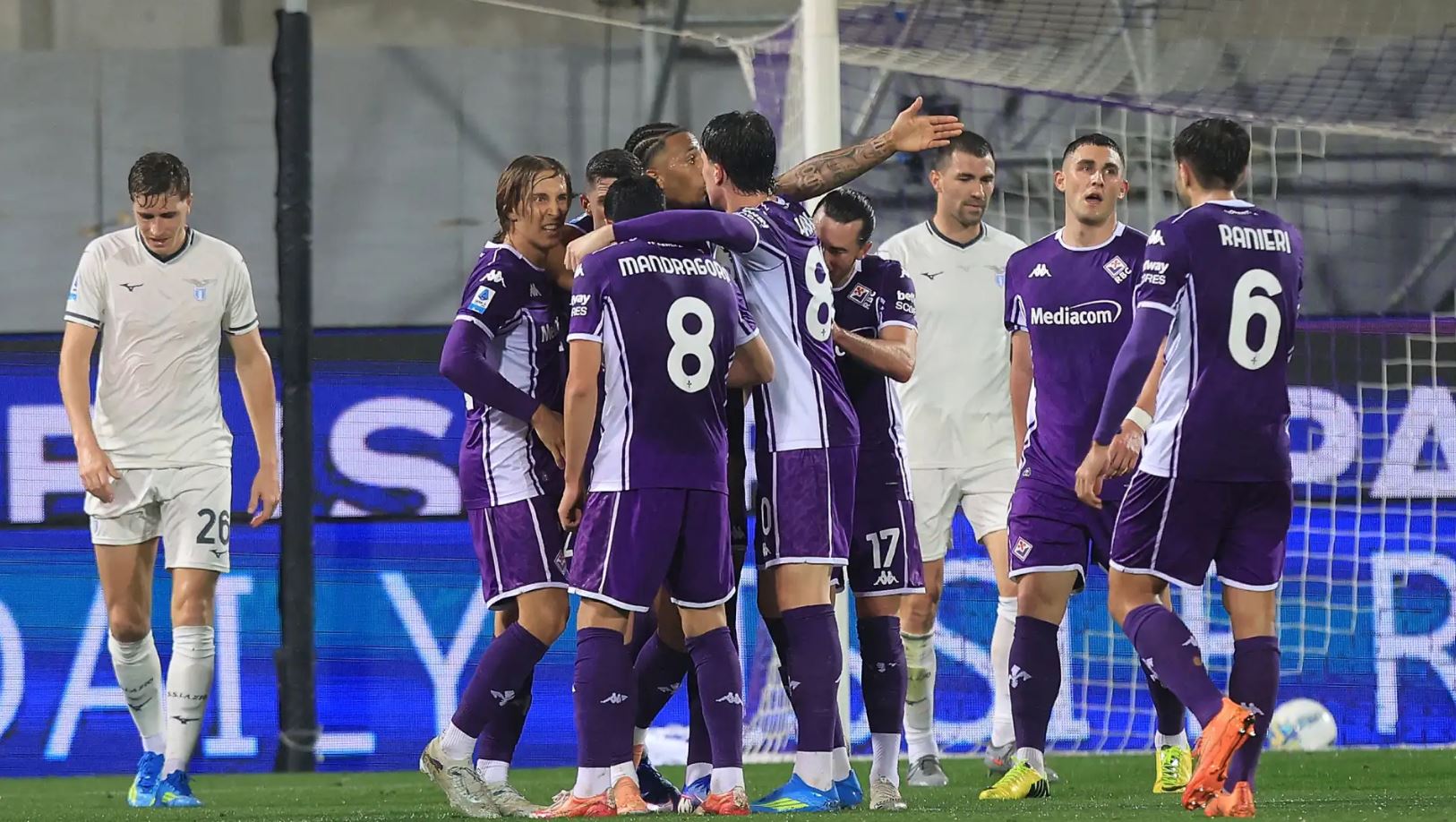 Fitore për mbijetesë  Fiorentina mund Lazion   vjollcët  shkëputen nga zona e ftohtë