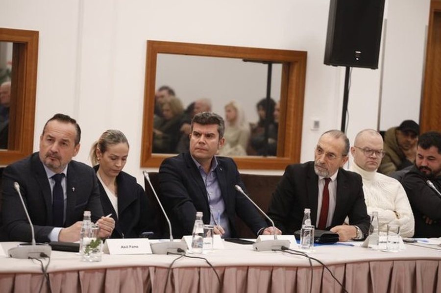 PD dhe partitë e vogla drejt dakordësisë për tu bashkuar në një front opozitar  Ermal Hasimja  Qëndrim të unifikuar për kodin    