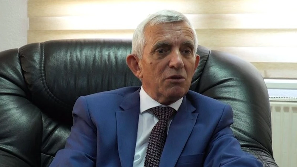 Ndarja nga jeta e akademikut Rexhep Qosja  ish ambasadori Minxhozi  Rilindasi i fundit i kombit shqiptar