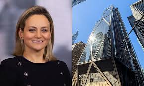 Drejtoreshë shqiptare JP Morgan akuzuar për skllavëri seksuale ndaj punonjësi – Detajet e padiës së tmerrshme
